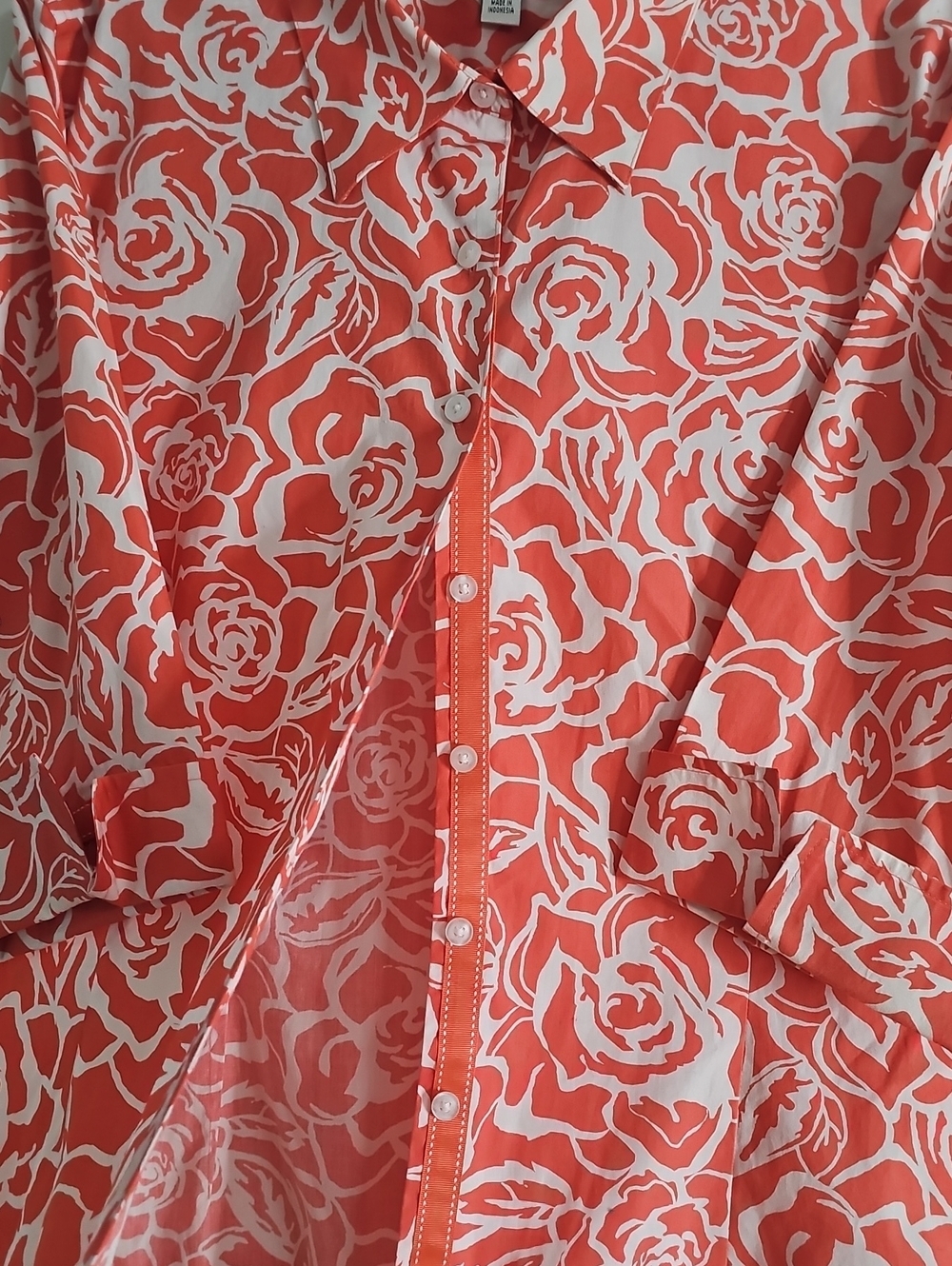 Coldwater Creek Coral Rose Print Button-Down Blouse - Picture 3 of 10